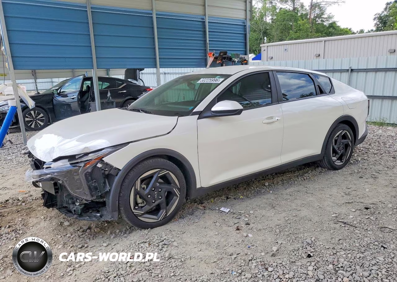 2025 Kia K4 Ex – zdjęcie 1 z 13