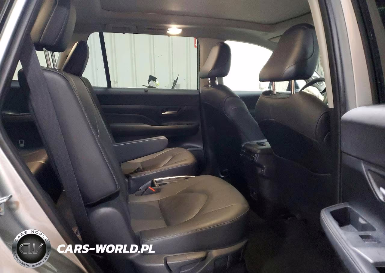 2024 Toyota Grand Highlander Platinum VIN:5TDAAAB54RS049194 - 11