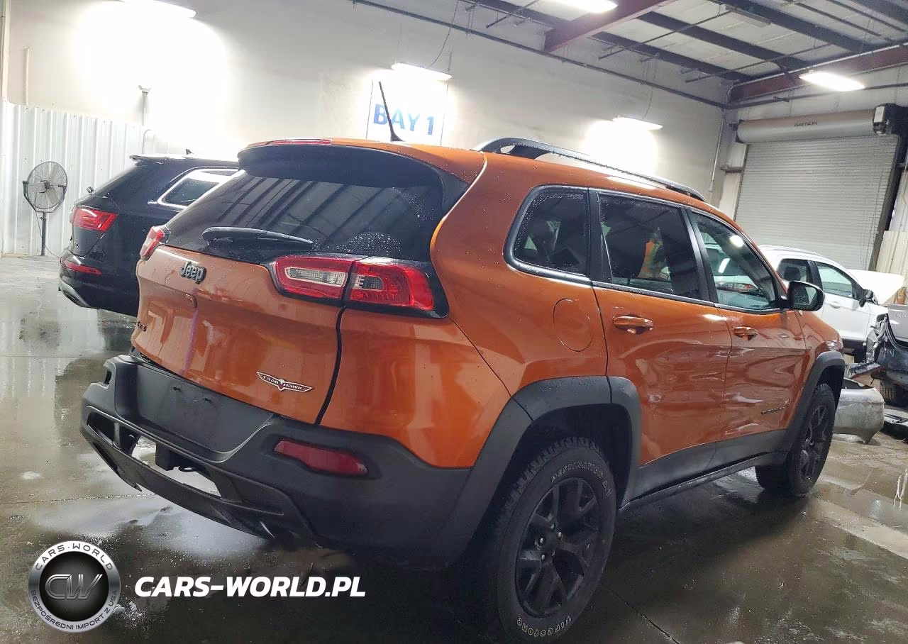 2015 Jeep Cherokee Trailhawk VIN:1C4PJMBS7FW503693 - 3