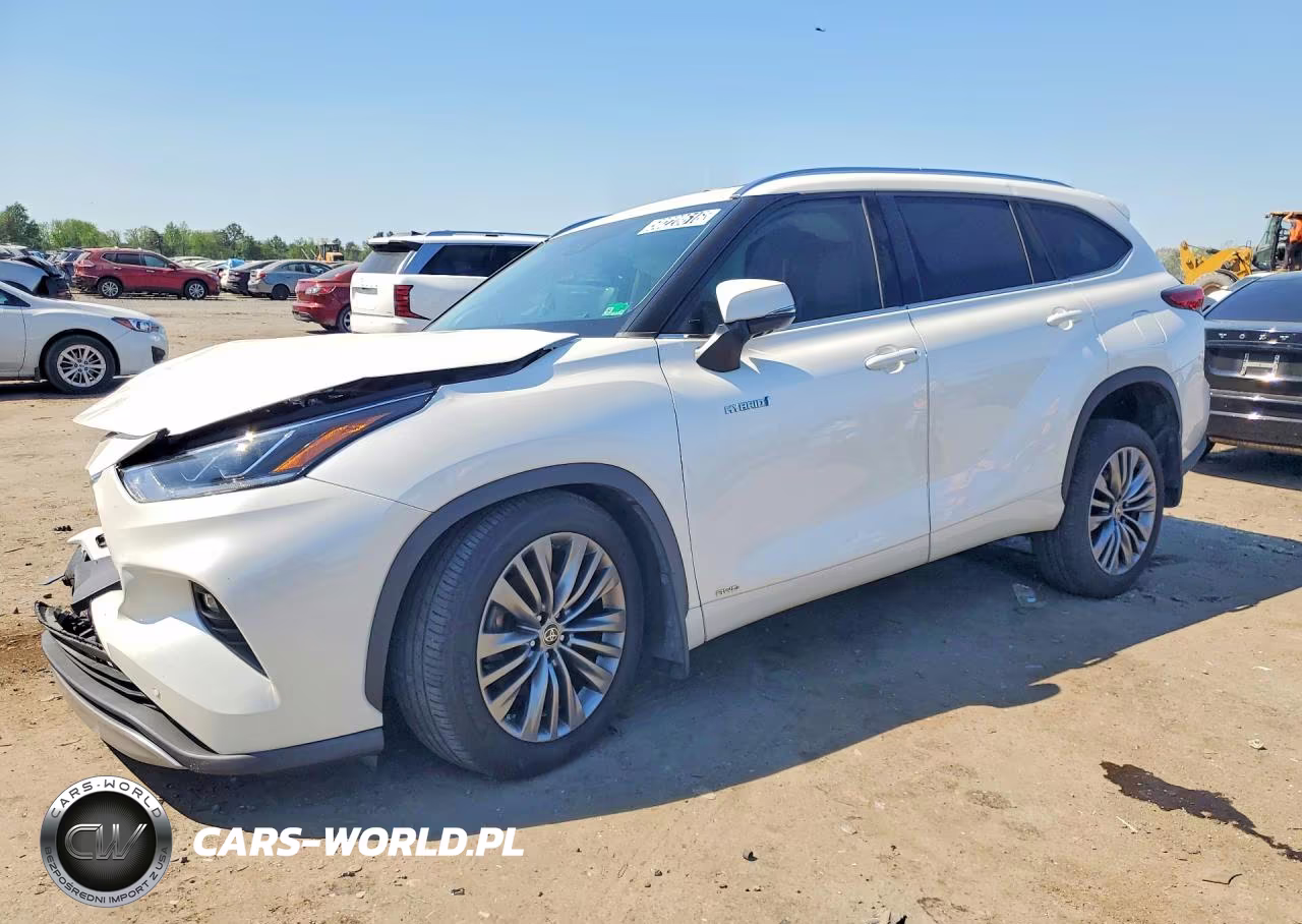 2021 Toyota Highlander Hybrid Platinum