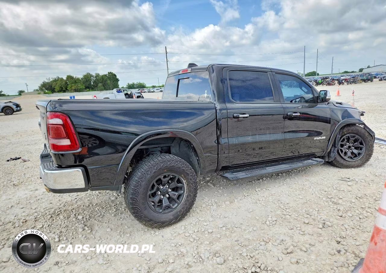 2019 Dodge 1500 Laramie VIN:1C6SRFJT3KN786528 - 3