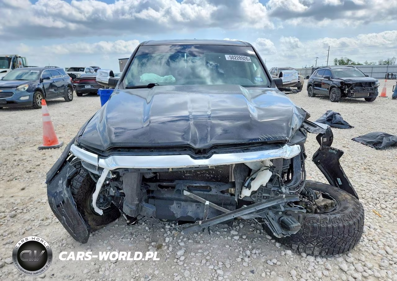 2019 Dodge 1500 Laramie VIN:1C6SRFJT3KN786528 - 5