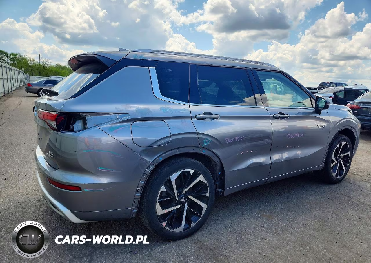 2023 Mitsubishi Outlander Sel VIN:JA4T5VA98PZ016178 - 3