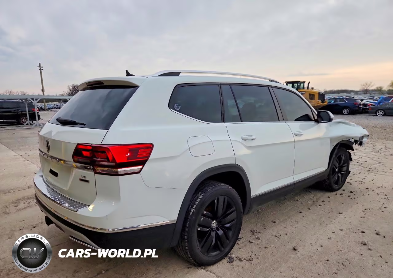 2018 Volkswagen Atlas Sel VIN:1V2MR2CA3JC550170 - 3