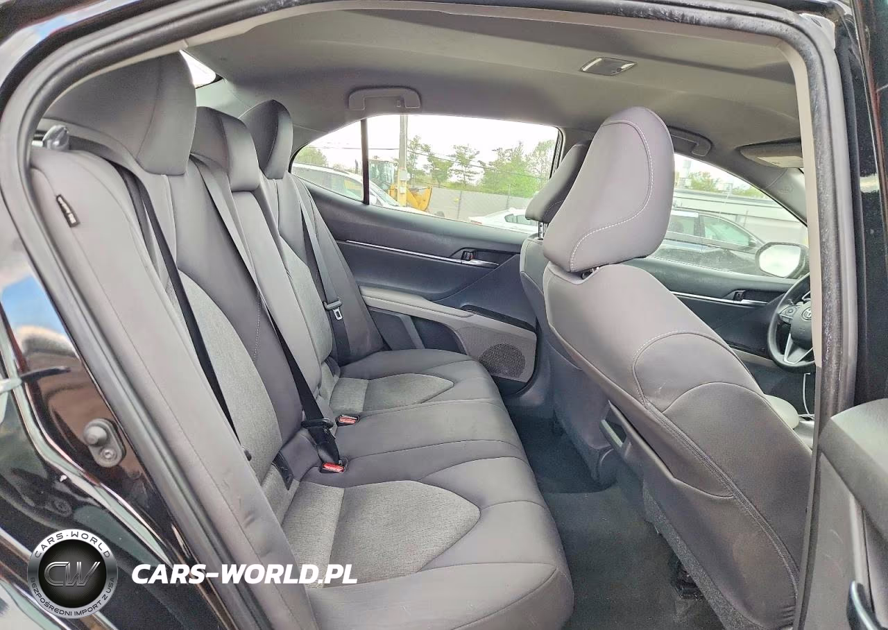 2021 Toyota Camry Le VIN:4T1C31AK2MU550210 - 10
