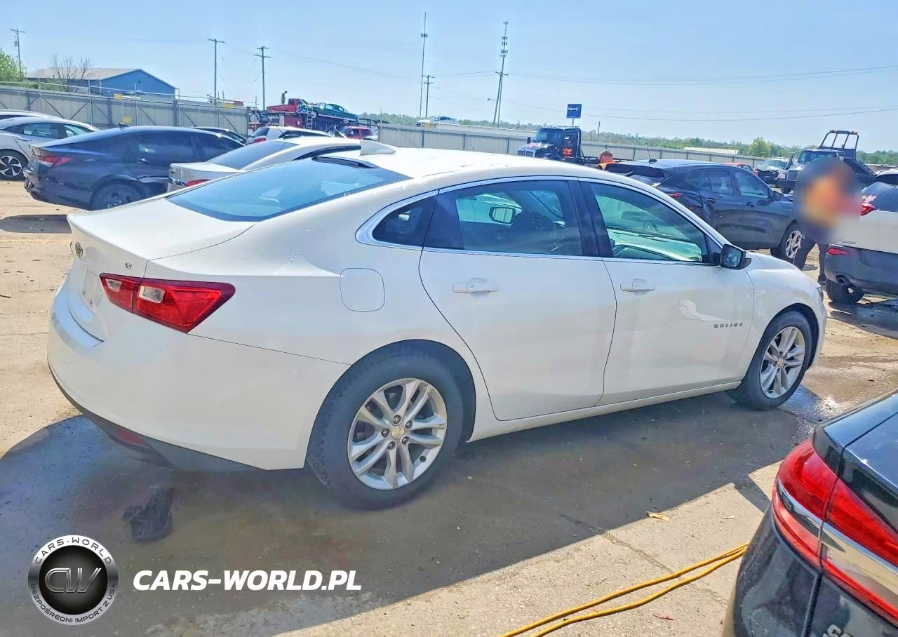 2017 Chevrolet Malibu Lt VIN:1G1ZE5ST0HF177968 - 3