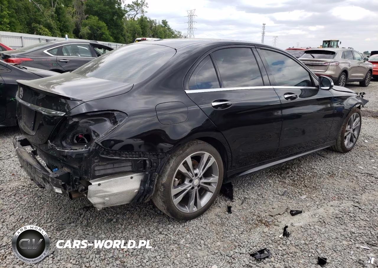 2015 Mercedes-Benz C 300 VIN:55SWF4JB5FU076936 - 3