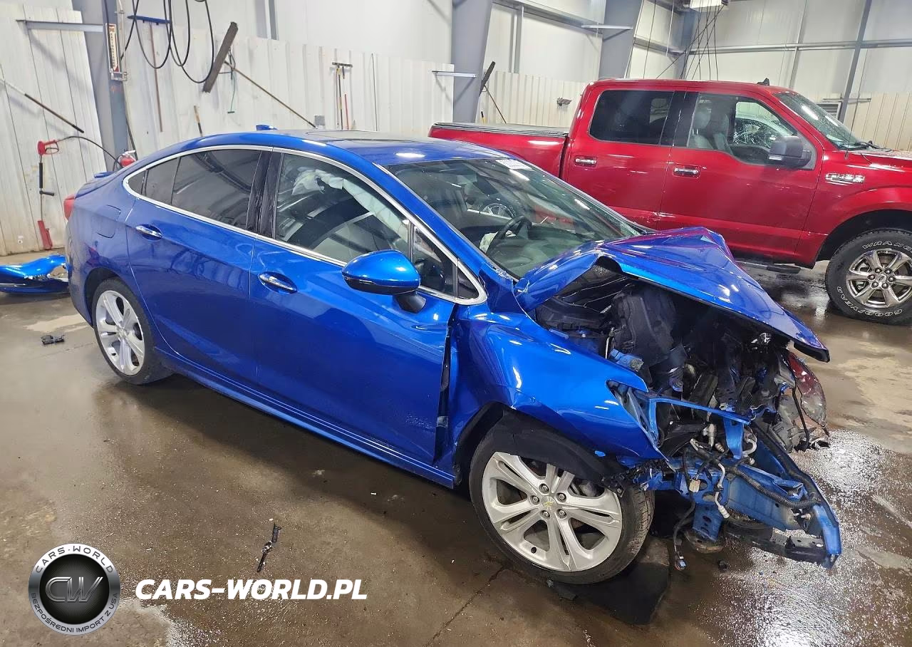 2017 Chevrolet Cruze Premier VIN:1G1BF5SM9H7217529 - 4