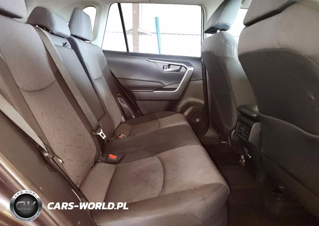 2024 Toyota Rav4 Xle VIN:JTMRWRFV7RJ060040 - 11