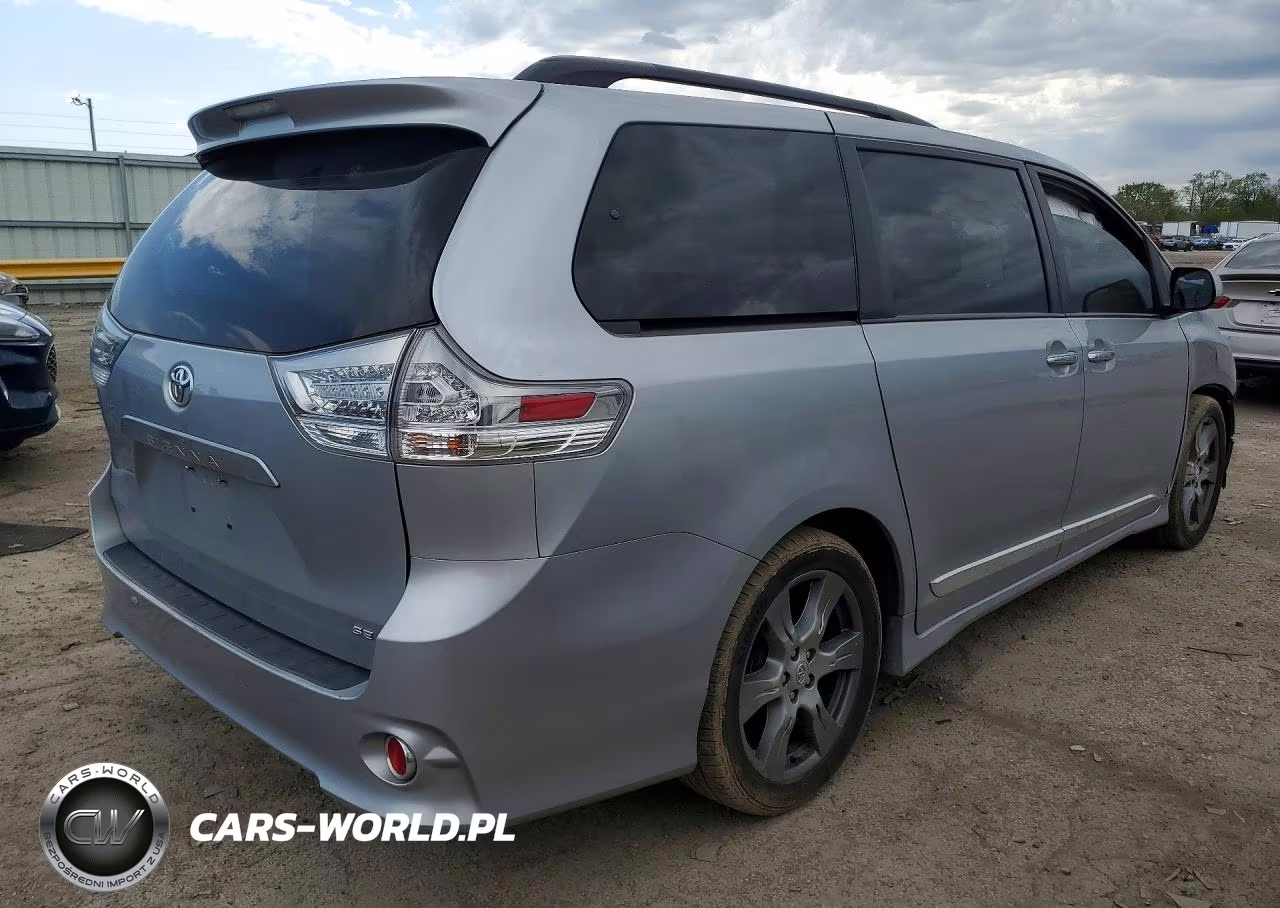 2017 Toyota Sienna Se VIN:5TDXZ3DC7HS802418 - 3