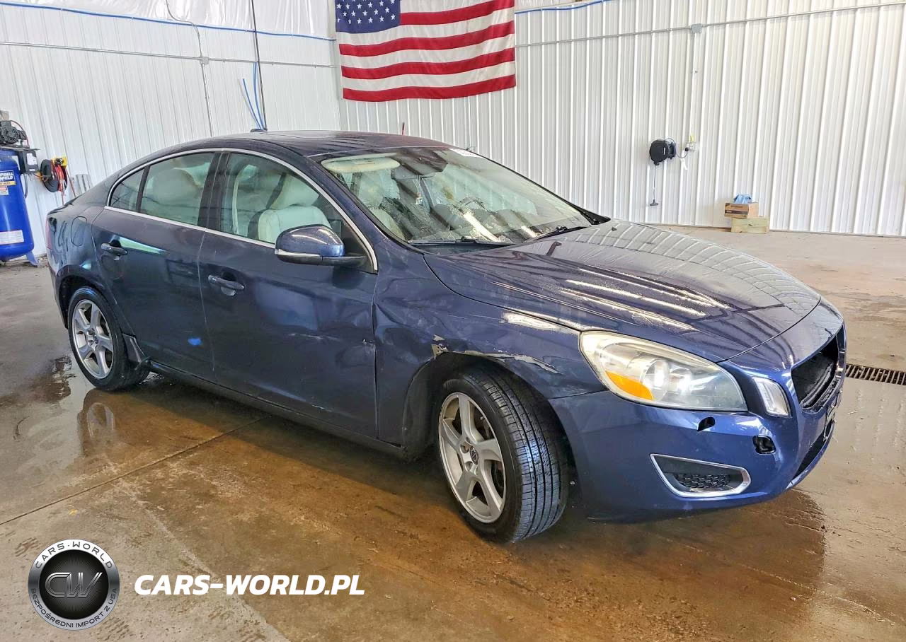2012 Volvo S60 T5 VIN:YV1622FS3C2081443 - 4