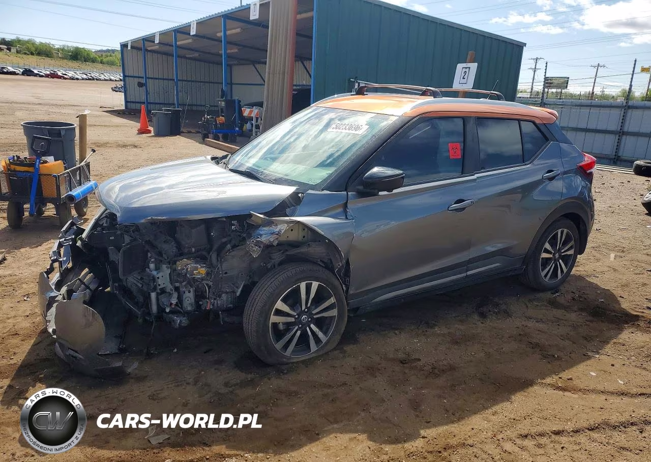 2020 Nissan Kicks Sr – zdjęcie 1 z 12