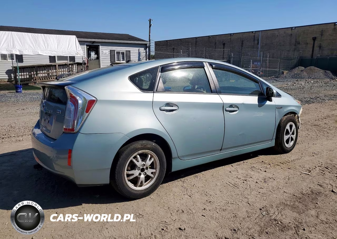 2014 Toyota Prius Four VIN:JTDKN3DU3E1818235 - 3