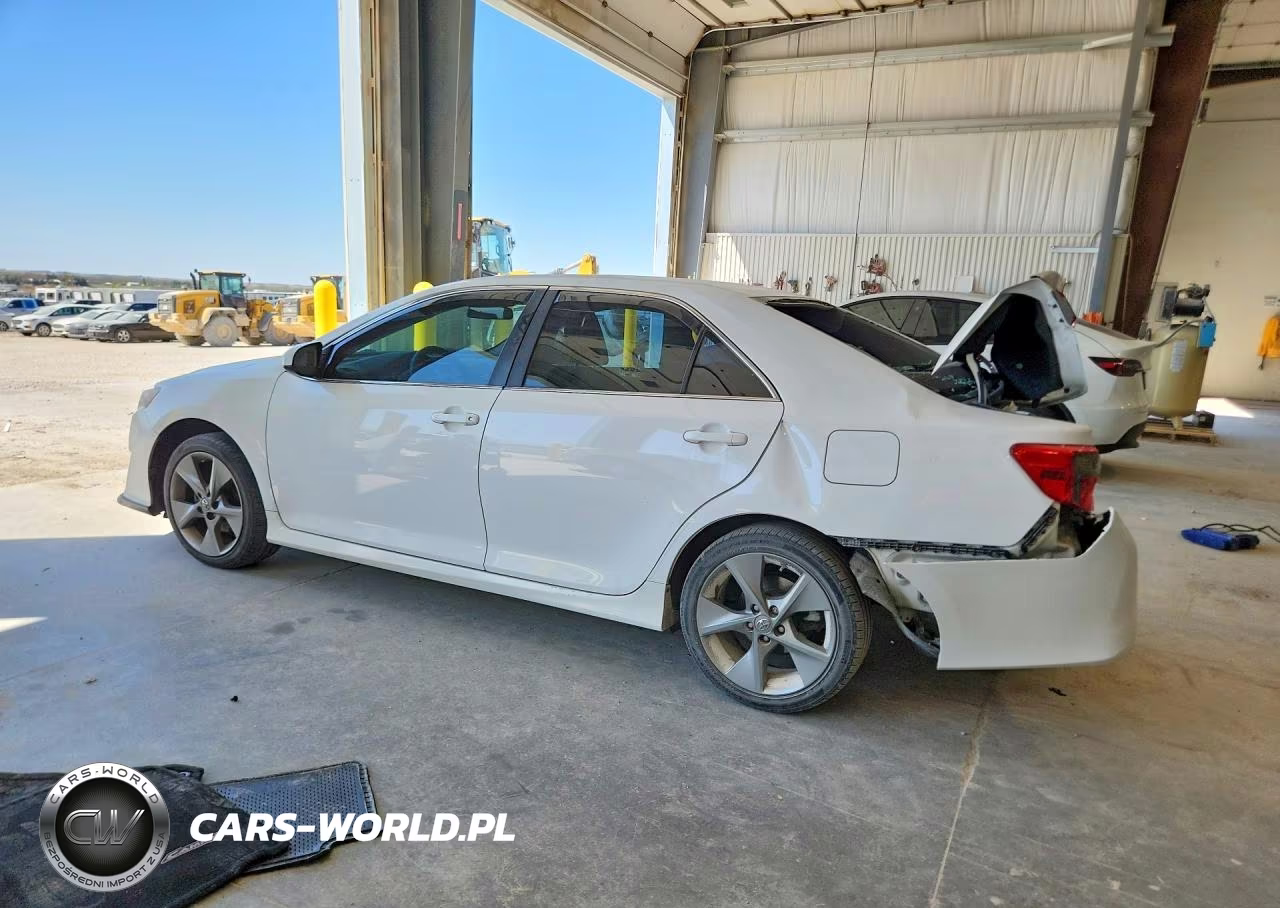 2014 Toyota Camry Se Sport VIN:4T1BF1FK9EU323142 - 2