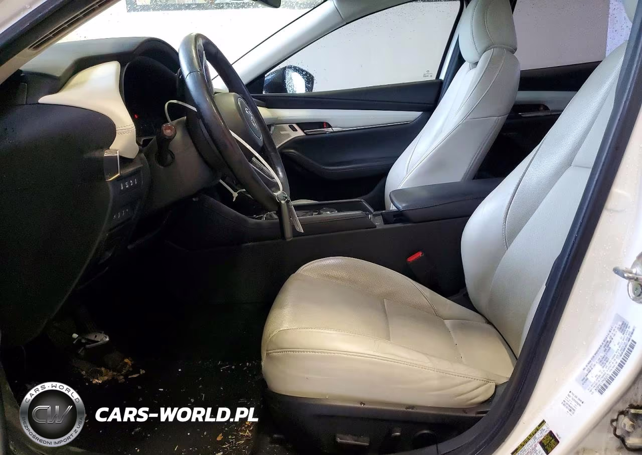 2023 Mazda 3 Premium Plus VIN:3MZBPBEY7PM382076 - 7