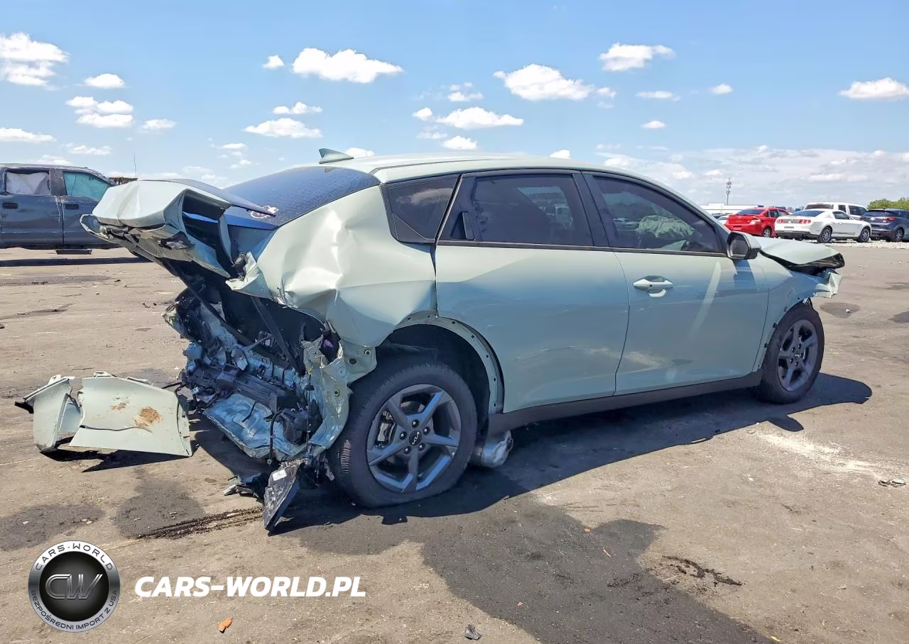2025 Kia K4 Lxs VIN:3KPFT4DEXSE224613 - 3