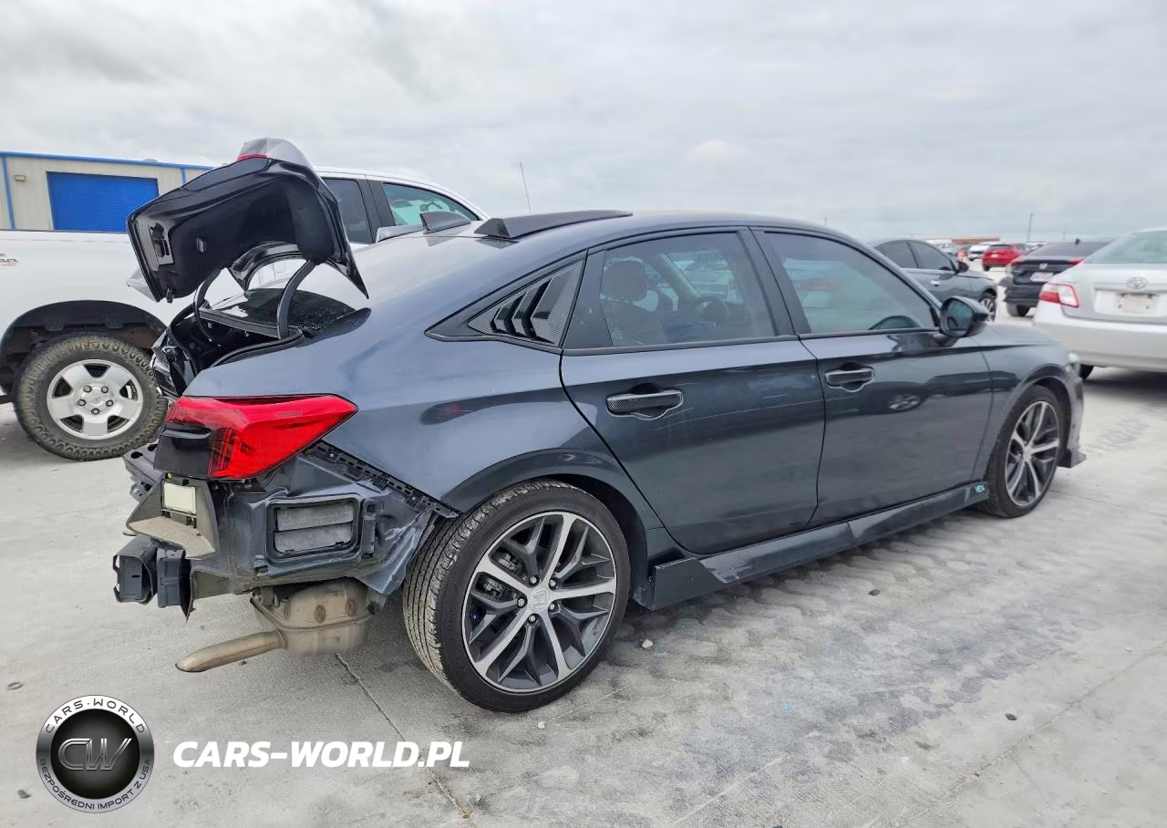 2024 Honda Civic Touring VIN:2HGFE1F9XRH333842 - 3