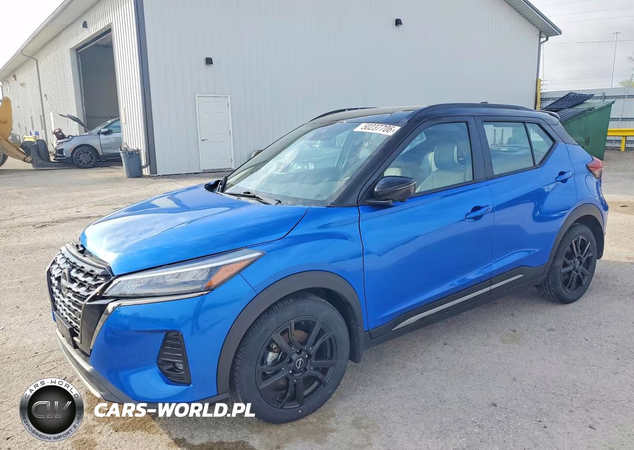 2023 Nissan Kicks Sr