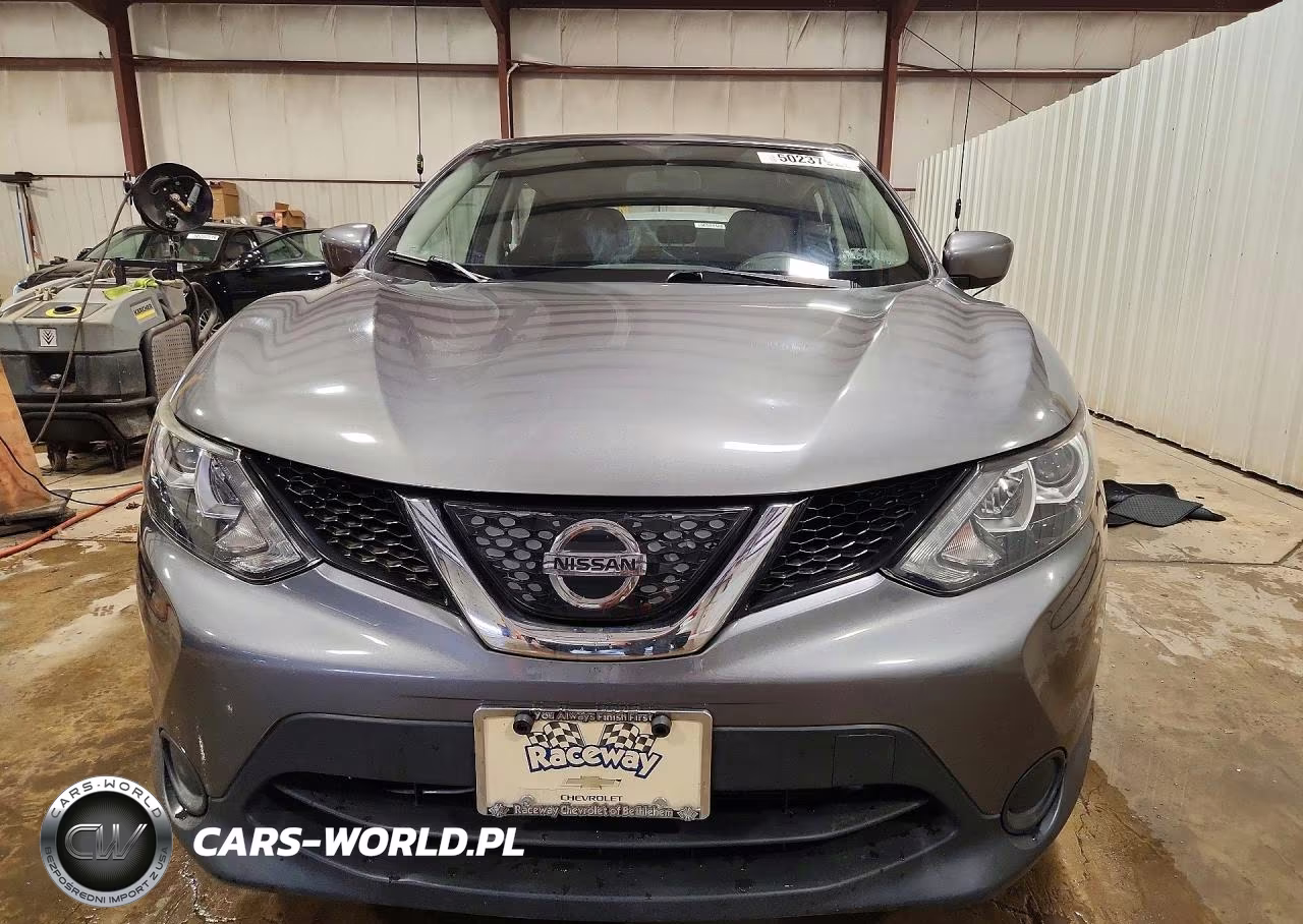 2018 Nissan Rogue Sport S VIN:JN1BJ1CR9JW256483 - 5