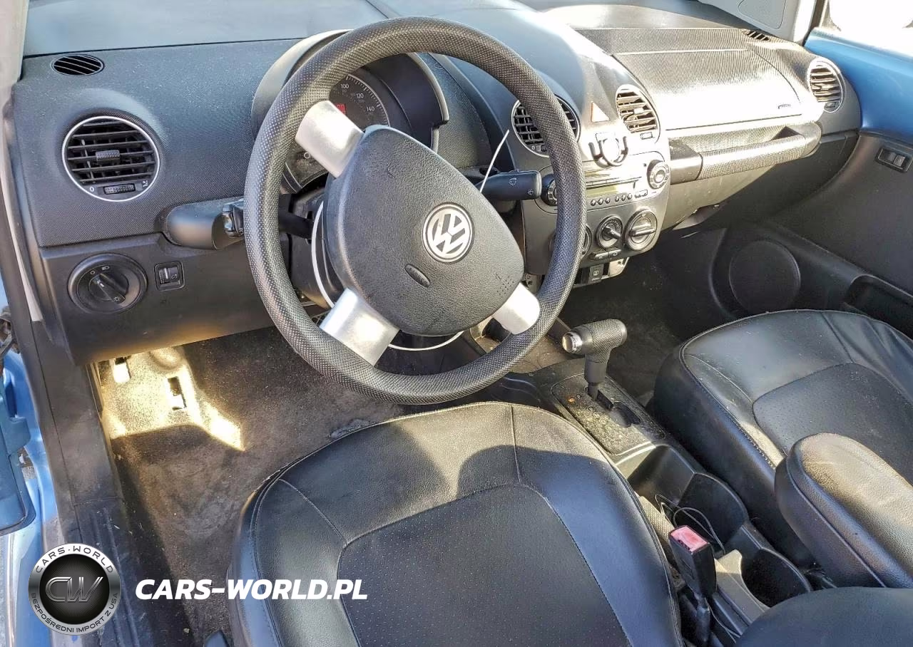 2010 Volkswagen New Beetle VIN:3VWPG3AGXAM001935 - 8
