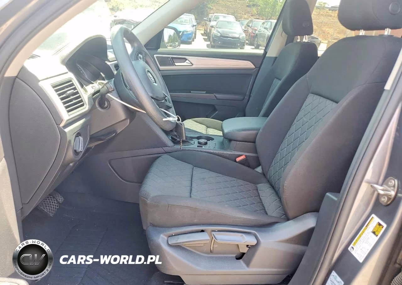 2019 Volkswagen Atlas S VIN:1V2GR2CA9KC574696 - 7