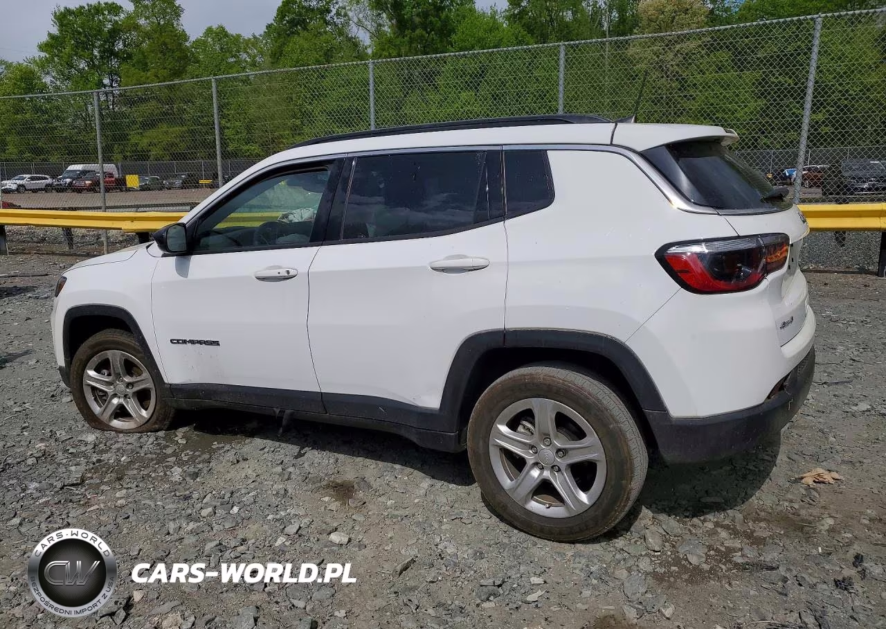 2023 Jeep Compass Latitude VIN:3C4NJDBN2PT535928 - 2