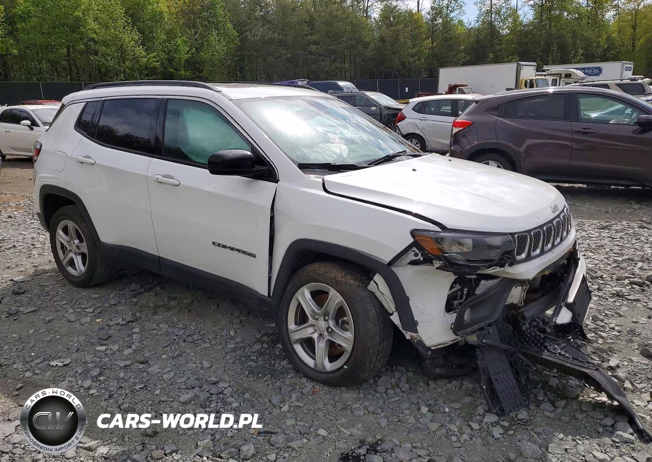2023 Jeep Compass Latitude VIN:3C4NJDBN2PT535928 - 4
