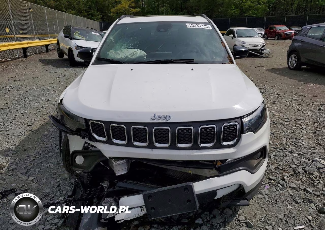 2023 Jeep Compass Latitude VIN:3C4NJDBN2PT535928 - 5