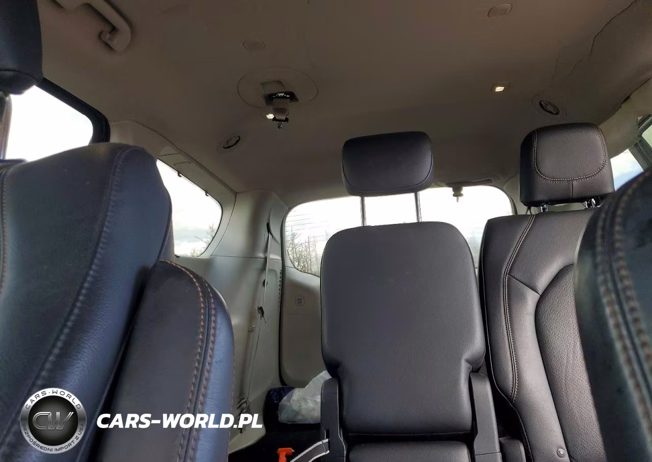 2019 Chrysler Pacifica Touring L VIN:2C4RC1BG1KR532770 - 10