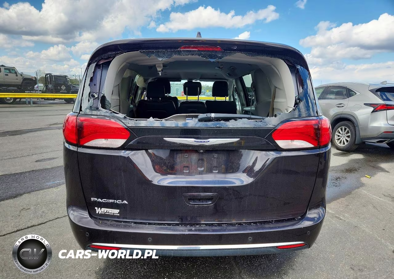 2019 Chrysler Pacifica Touring L VIN:2C4RC1BG1KR532770 - 6