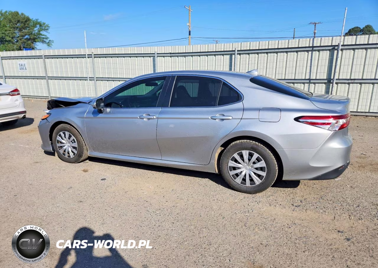 2019 Toyota Camry L VIN:4T1B11HK7KU723840 - 2