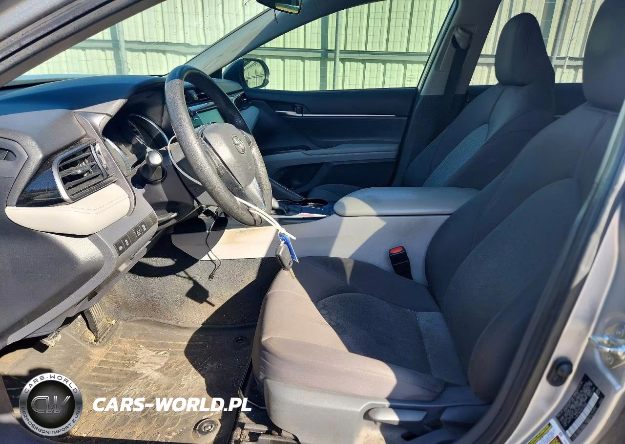 2019 Toyota Camry L VIN:4T1B11HK7KU723840 - 7