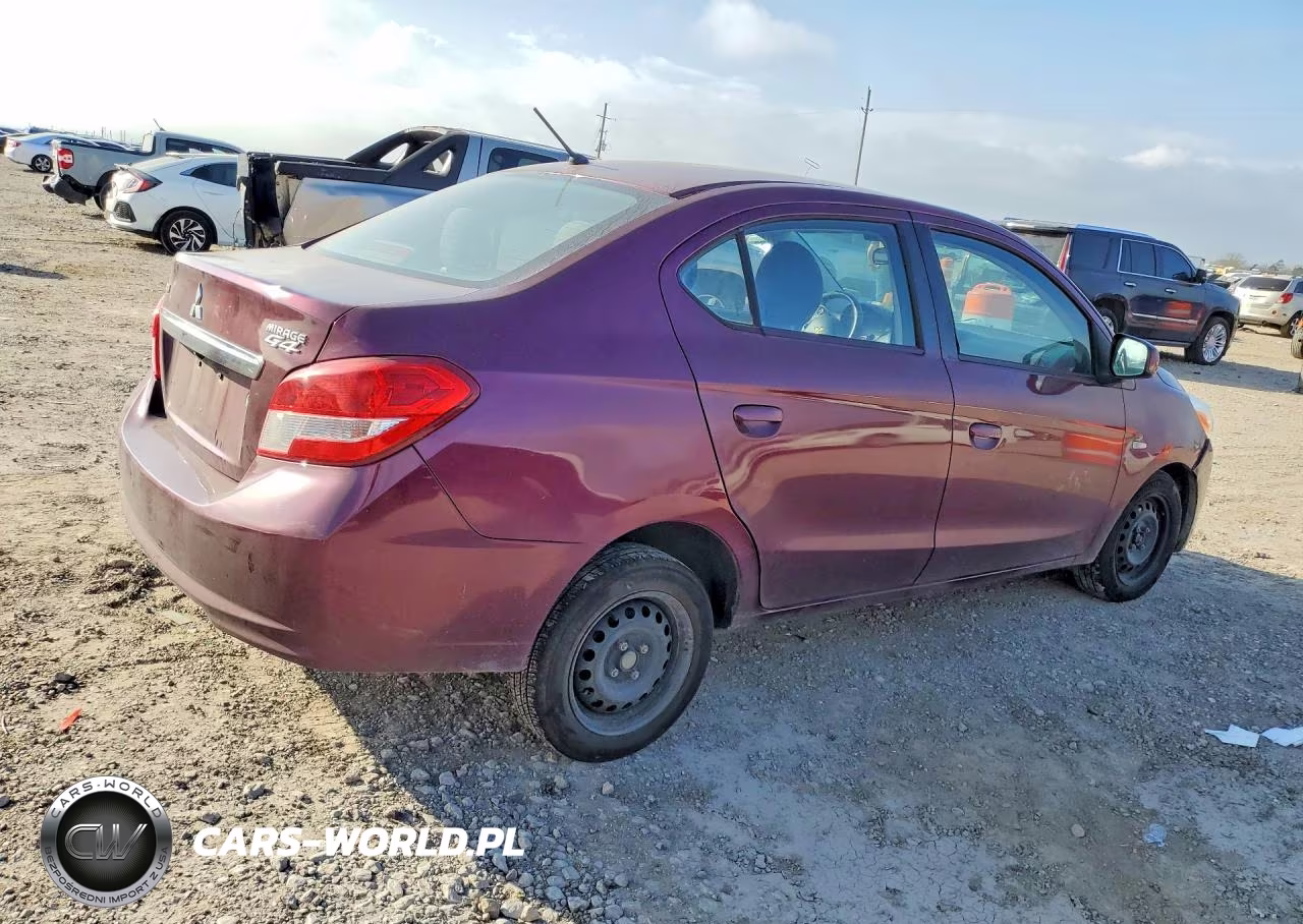 2018 Mitsubishi Mirage G4 Es VIN:ML32F3FJ1JHF11184 - 3