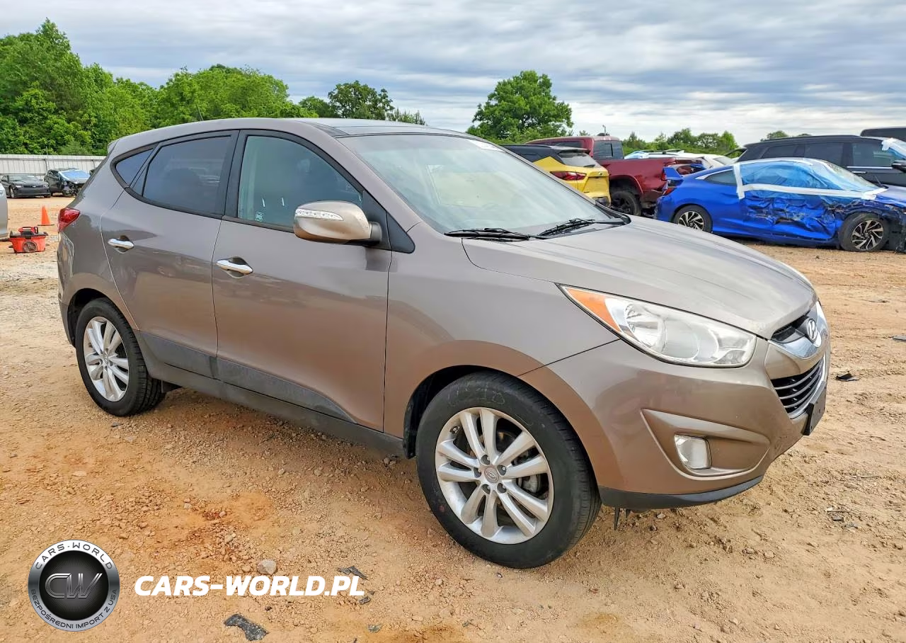 2011 Hyundai Tucson Limited VIN:KM8JU3AC4BU197992 - 4