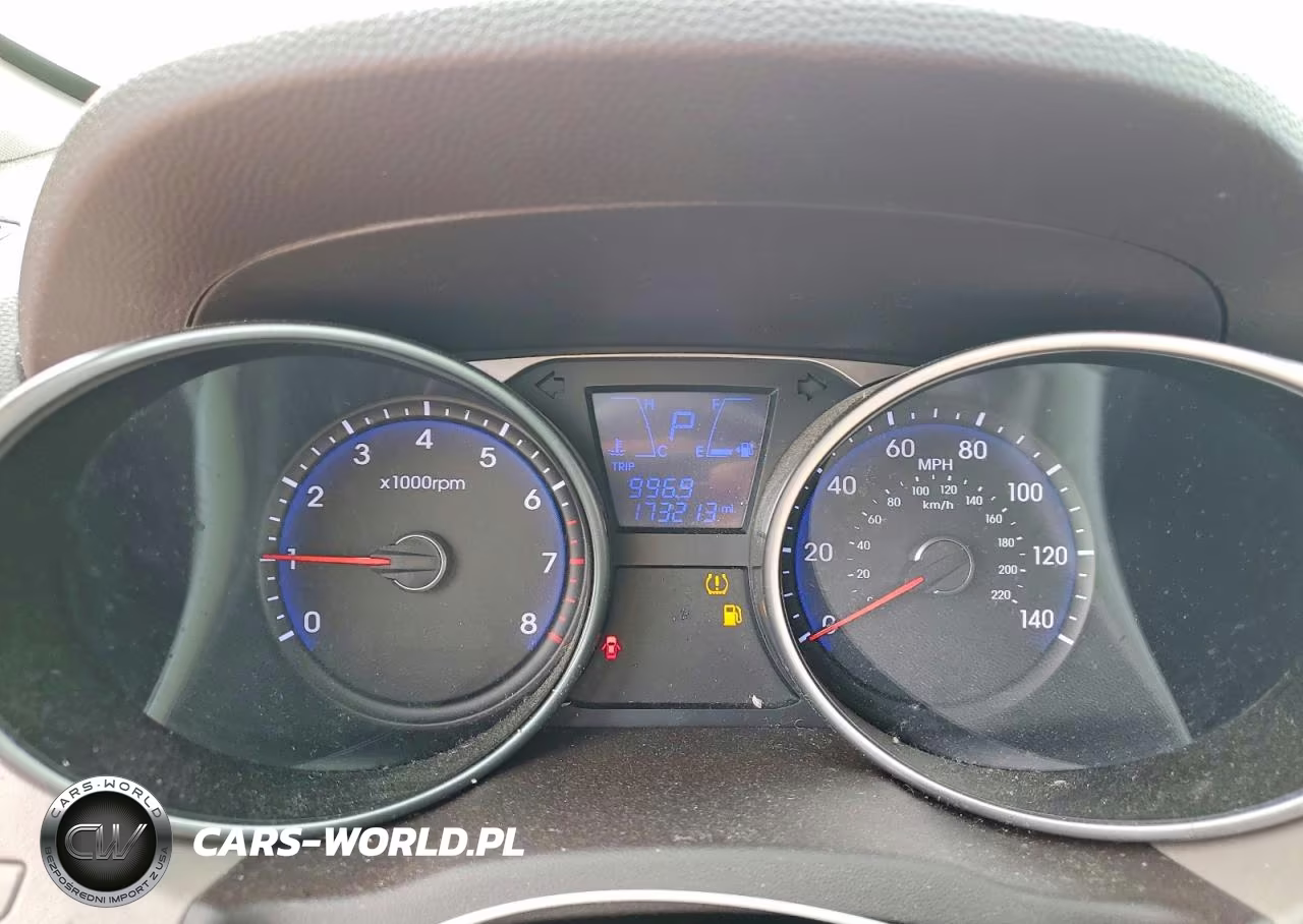 2011 Hyundai Tucson Limited VIN:KM8JU3AC4BU197992 - 9