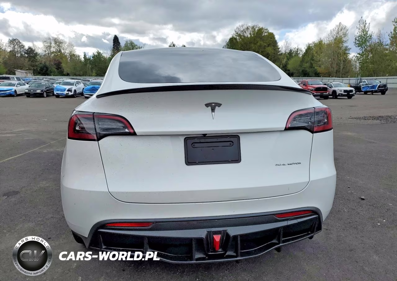 2023 Tesla Model Y VIN:7SAYGDEE1PF759068 - 6