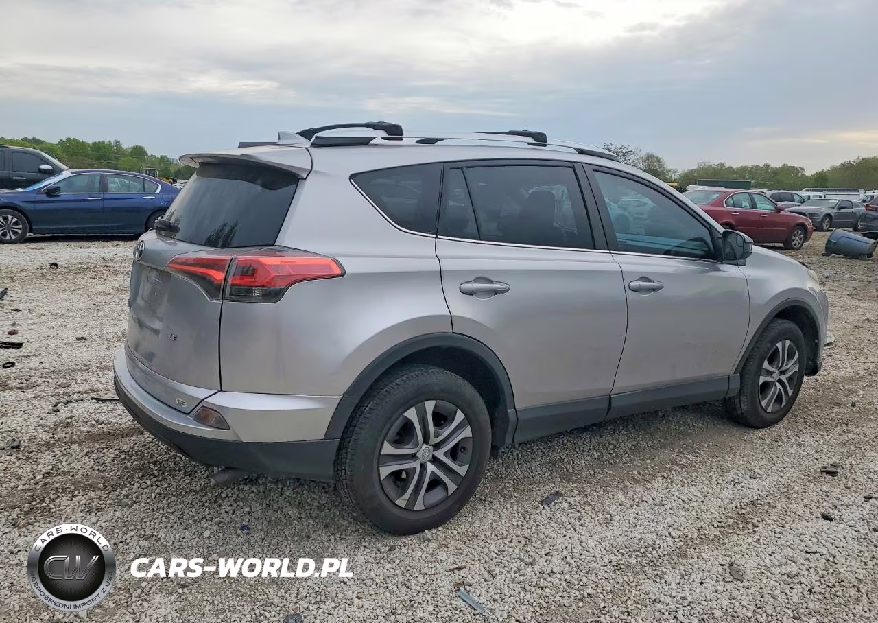 2016 Toyota Rav4 Le VIN:2T3ZFREV3GW303889 - 3