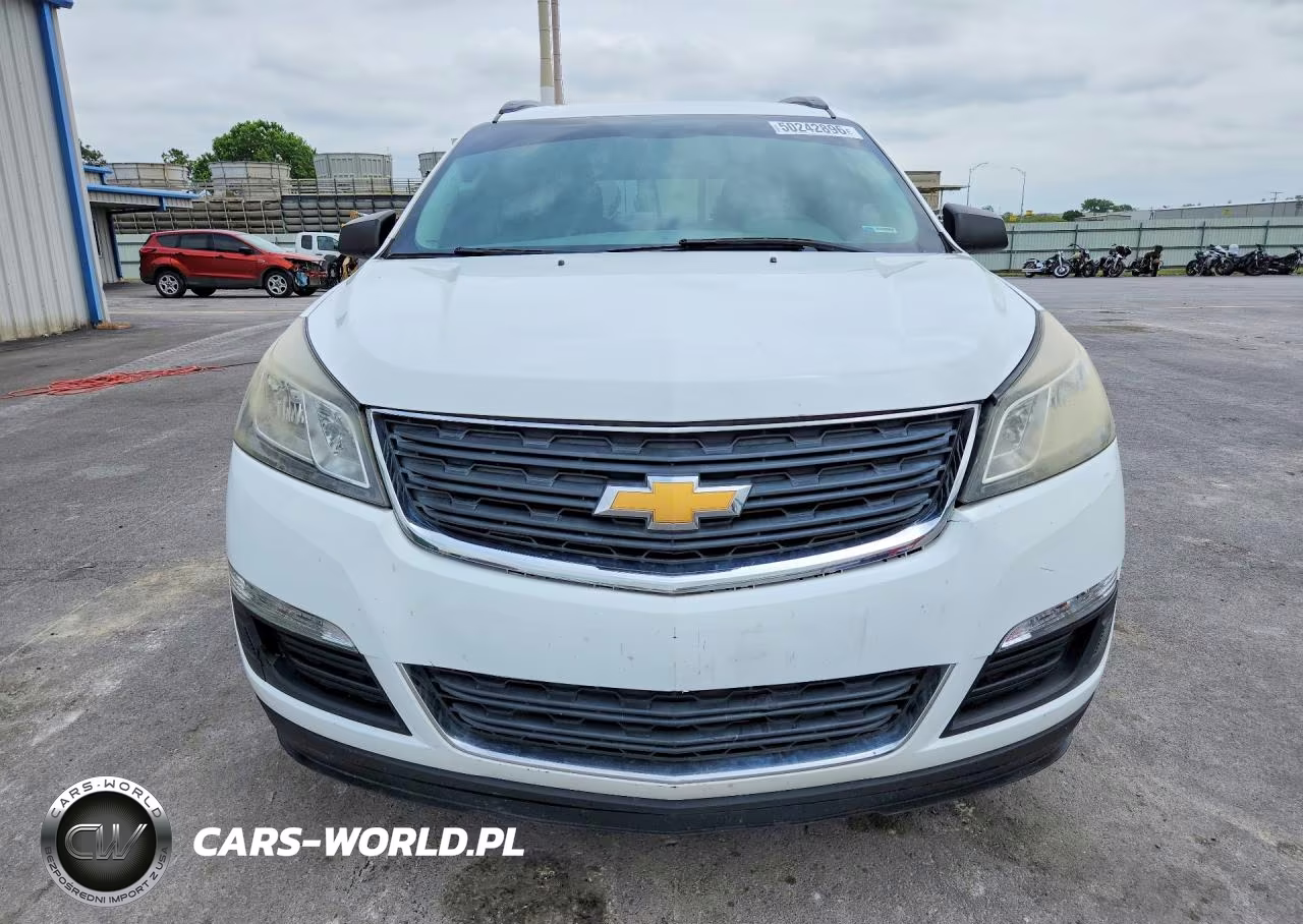 2017 Chevrolet Traverse Ls VIN:1GNKRFED6HJ180062 - 5