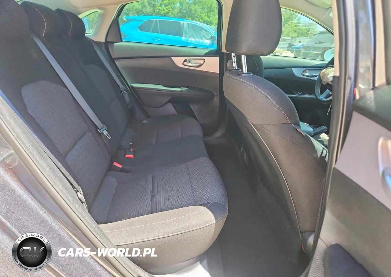 2024 Kia Forte Lxs VIN:3KPF24AD1RE758141 - 10