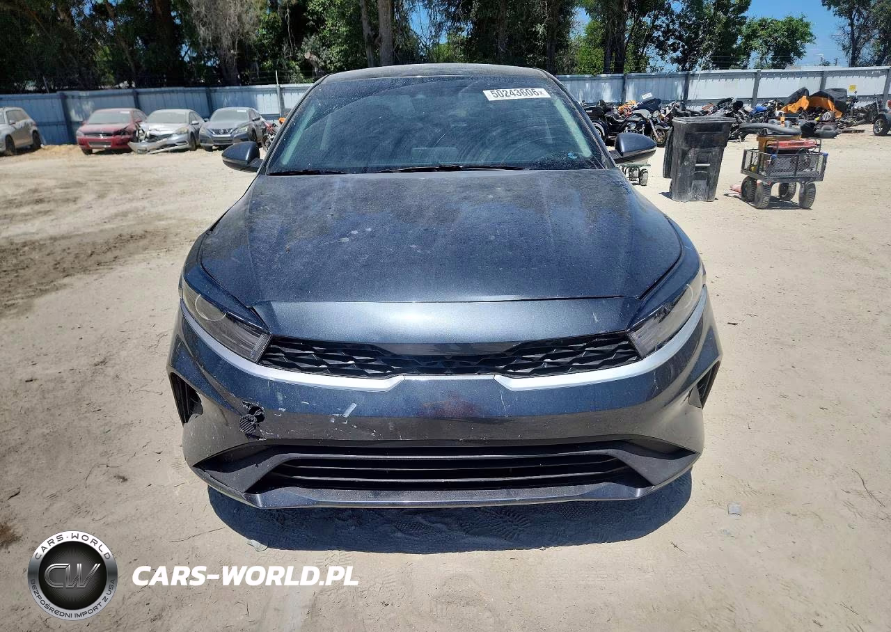 2024 Kia Forte Lxs VIN:3KPF24AD1RE758141 - 5