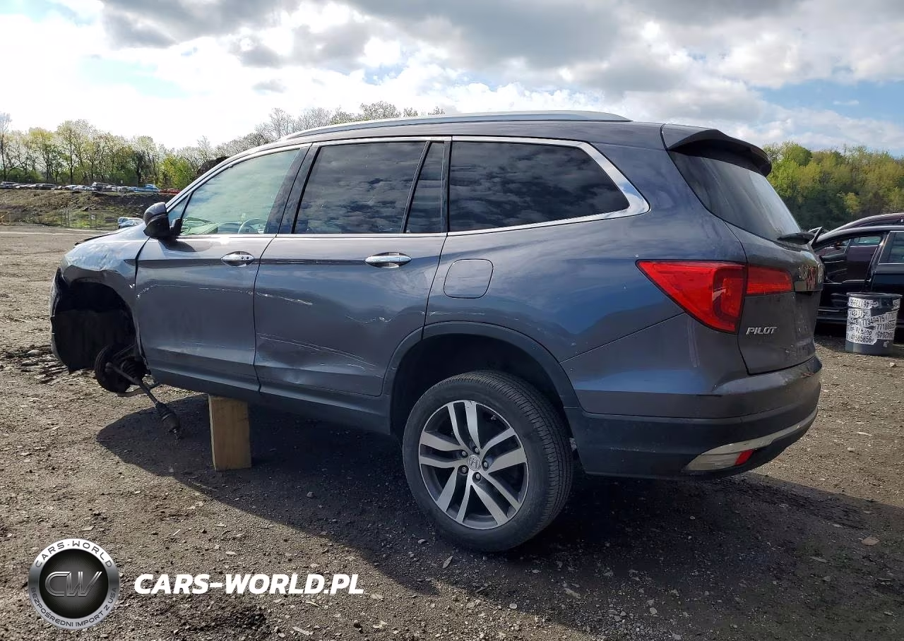 2017 Honda Pilot Touring VIN:5FNYF6H95HB083607 - 2