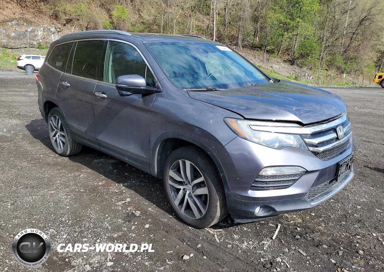 2017 Honda Pilot Touring VIN:5FNYF6H95HB083607 - 4