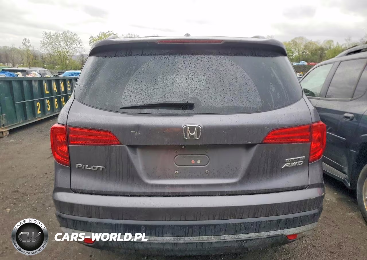 2017 Honda Pilot Touring VIN:5FNYF6H95HB083607 - 6