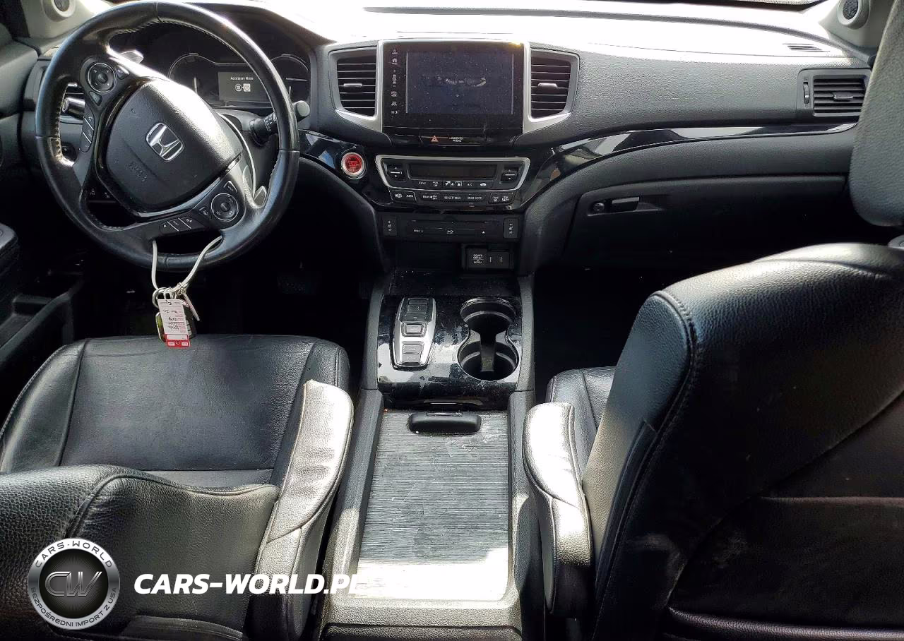 2017 Honda Pilot Touring VIN:5FNYF6H95HB083607 - 8