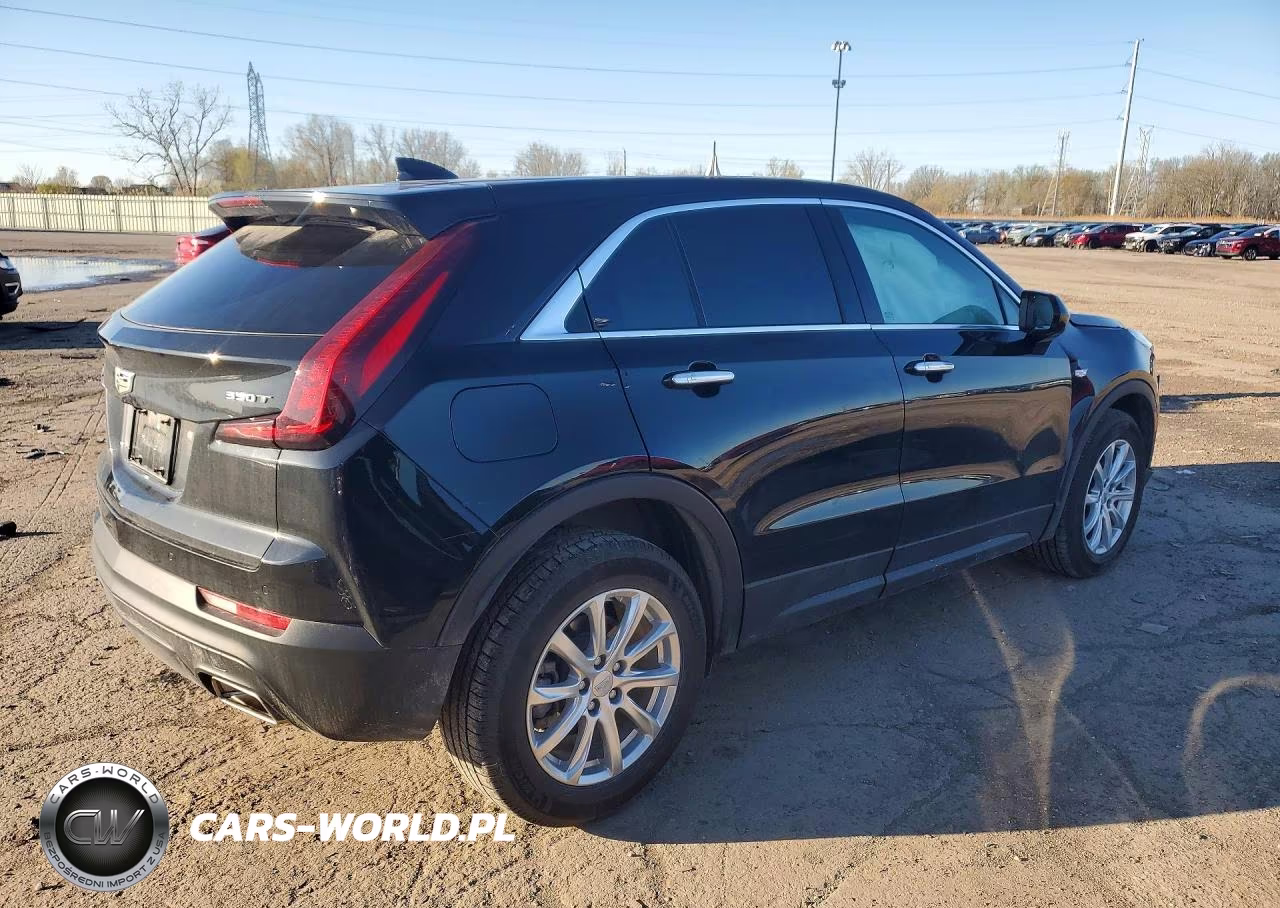 2022 Cadillac Xt4 Luxury VIN:1GYFZBR45NF109389 - 3