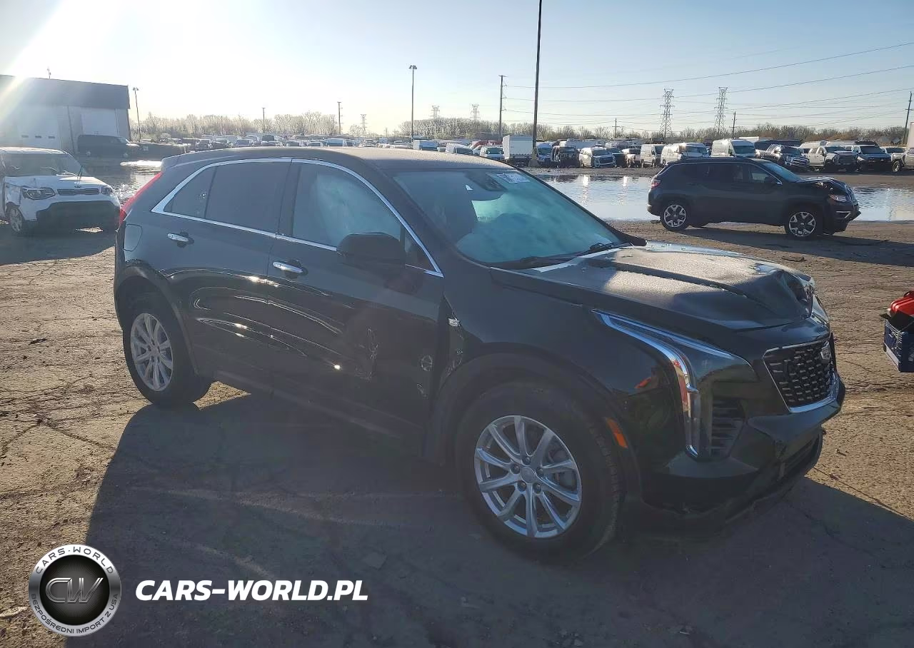 2022 Cadillac Xt4 Luxury VIN:1GYFZBR45NF109389 - 4