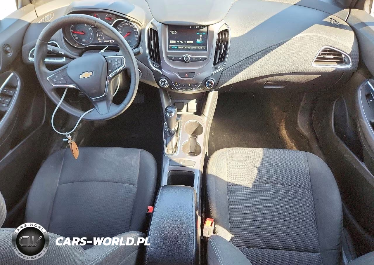 2018 Chevrolet Cruze Lt VIN:1G1BE5SM9J7193760 - 8