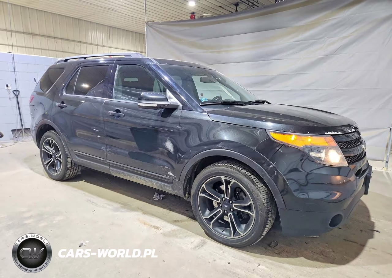 2015 Ford Explorer Sport VIN:1FM5K8GTXFGB45072 - 4