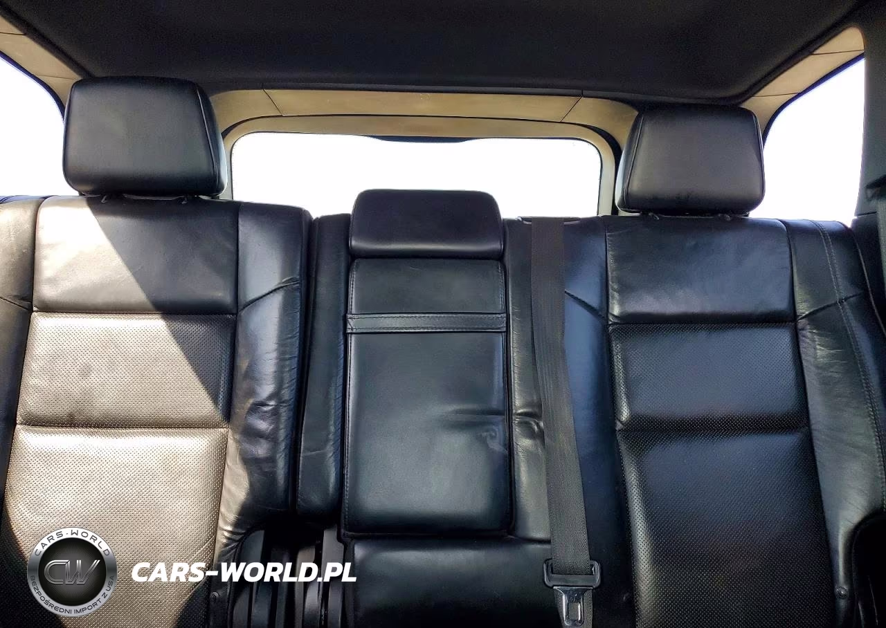 2015 Jeep Grand Cherokee Overland VIN:1C4RJECG1FC719145 - 10