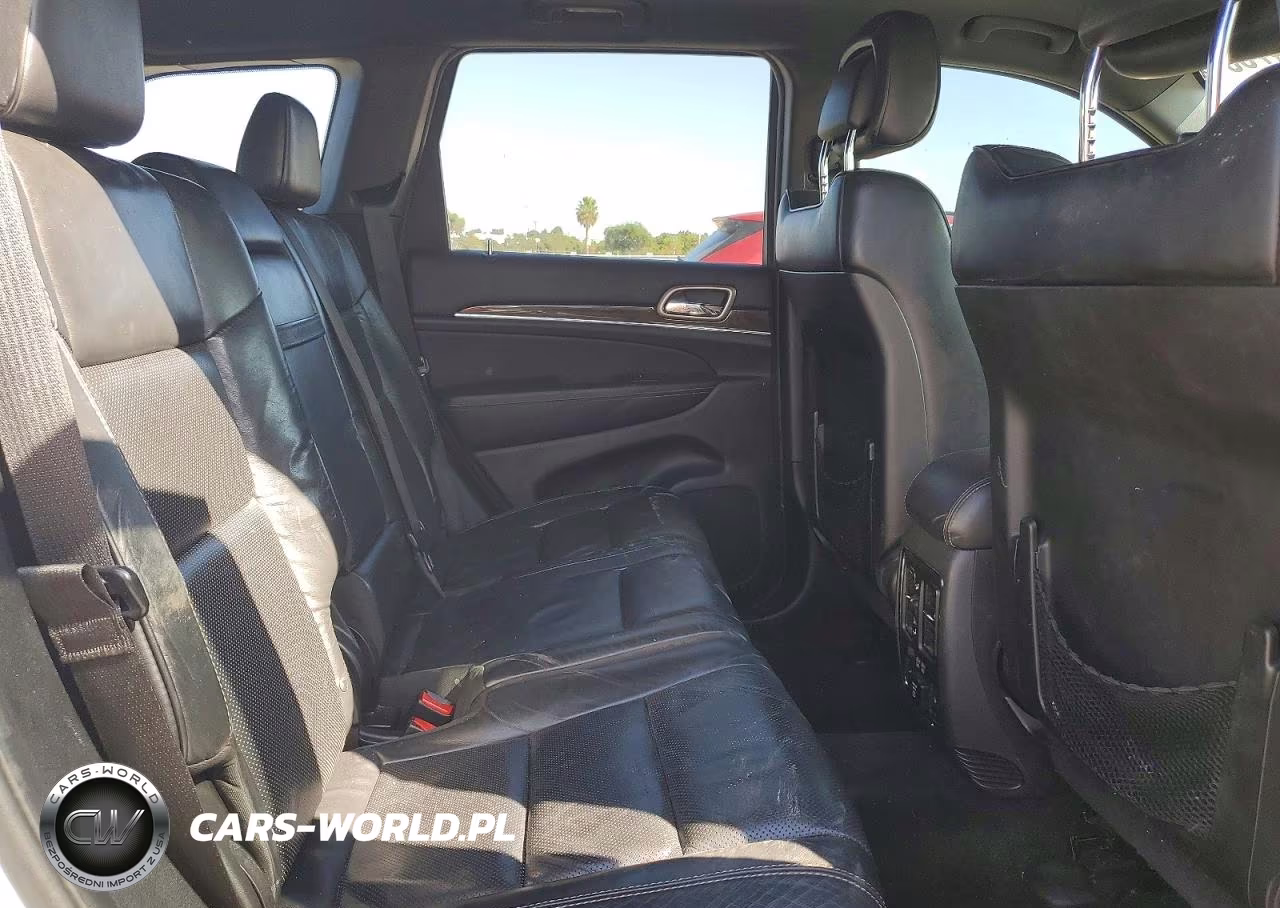 2015 Jeep Grand Cherokee Overland VIN:1C4RJECG1FC719145 - 11